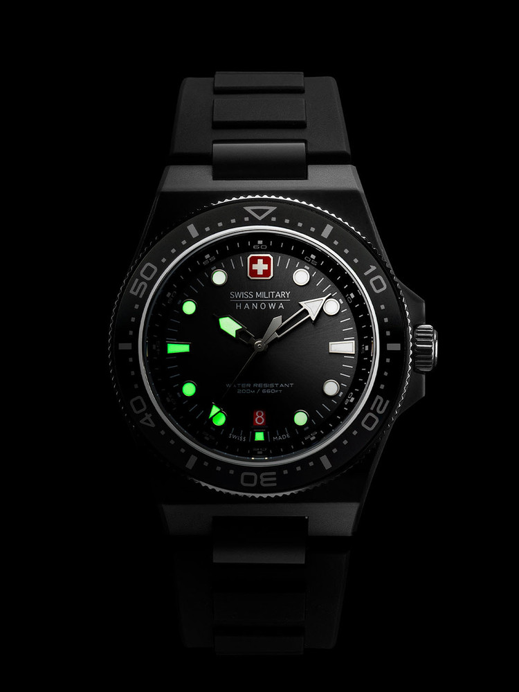Swiss shop military aqualiner