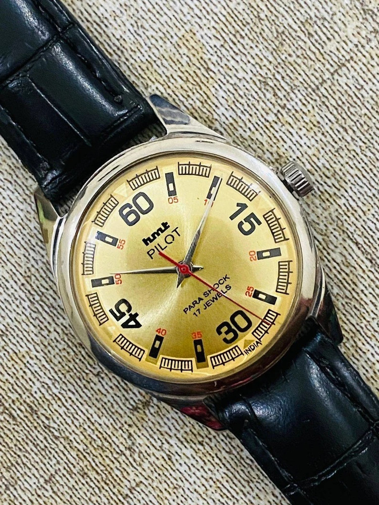 DIXOT Vintage Hmt Pilot Yellow Dial Manual Winding 17Jewels Men s