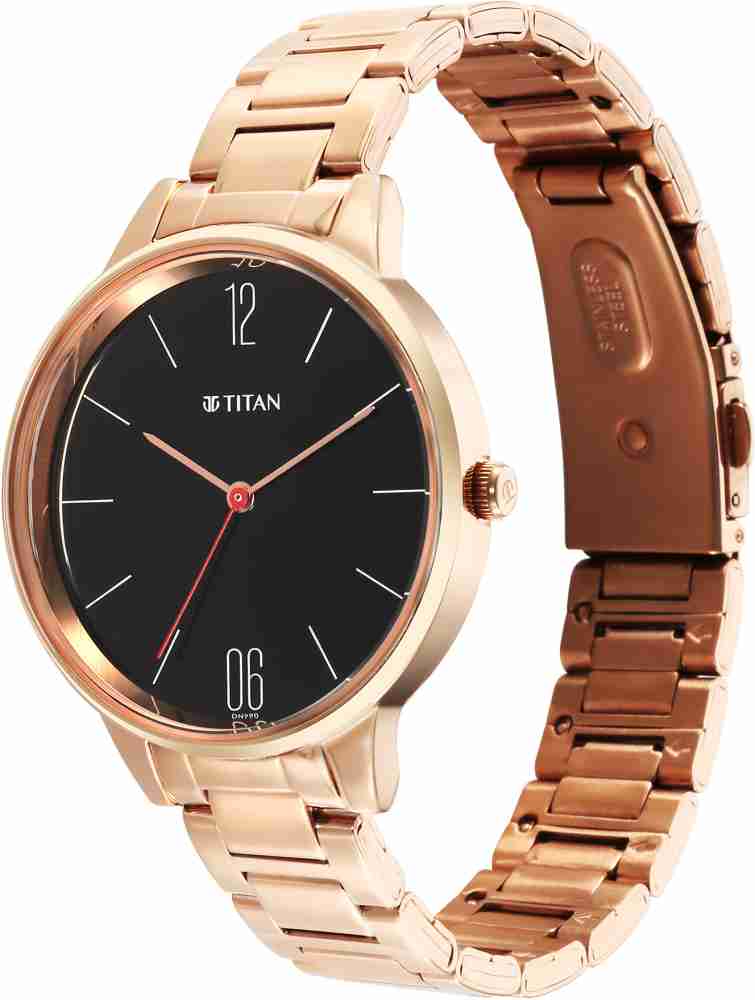 Titan discount latest watch