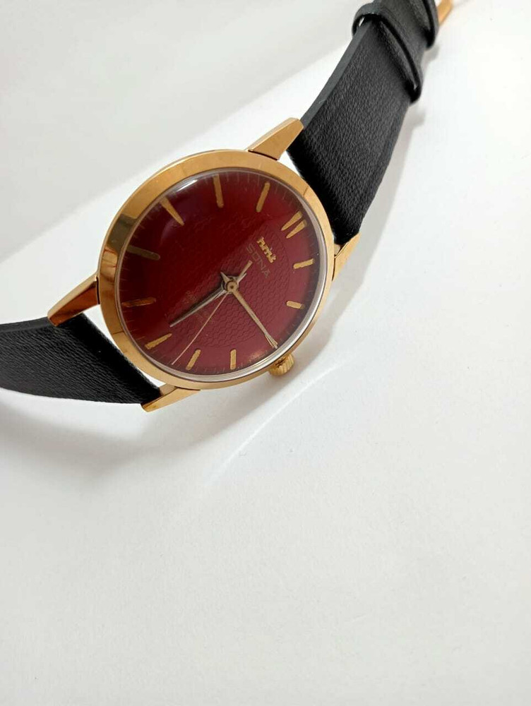 Seema VINTAGE HMT RED PILOT MECHANICAL WRIST WATCH Analog Watch