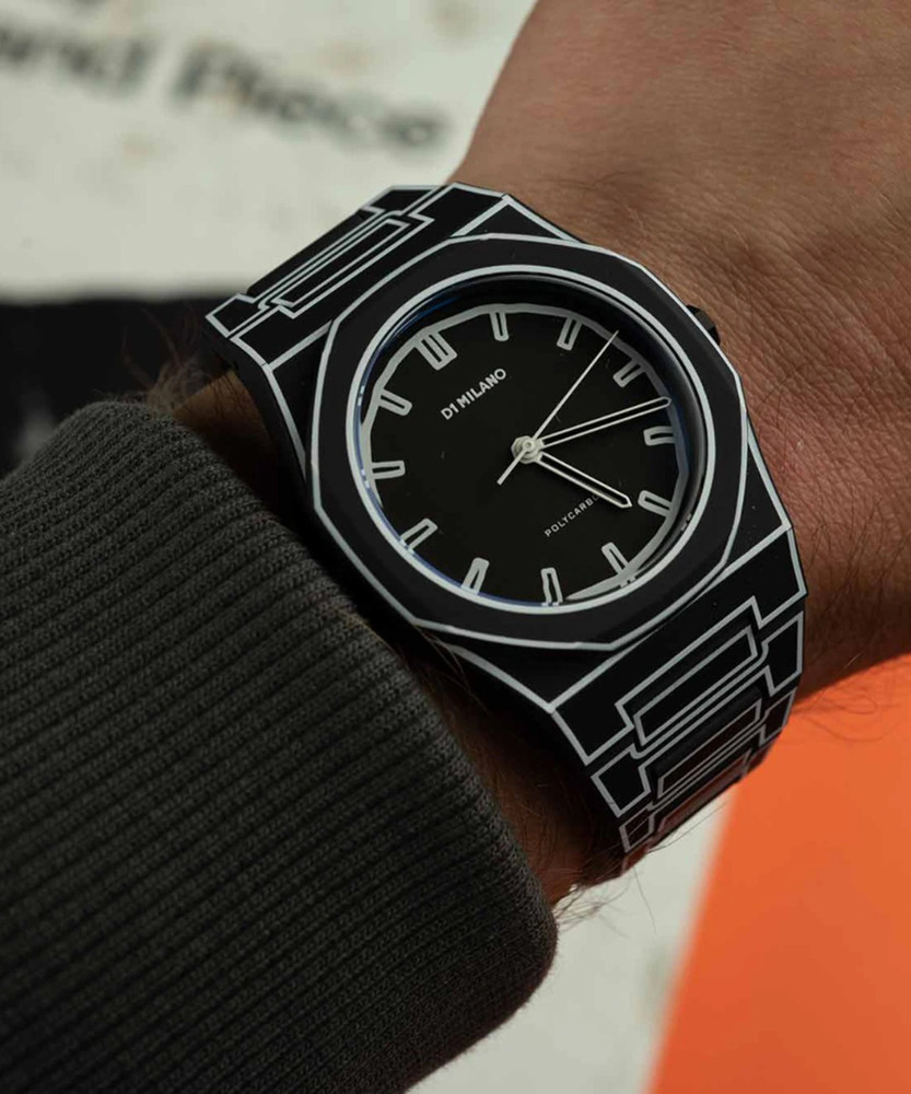 【関税込み】D1 MILANO★Shadow Ultra Thin 40 mm 腕時計 D1 Milano Ultra Thin Shadow 40mm | Black | FARFETCH