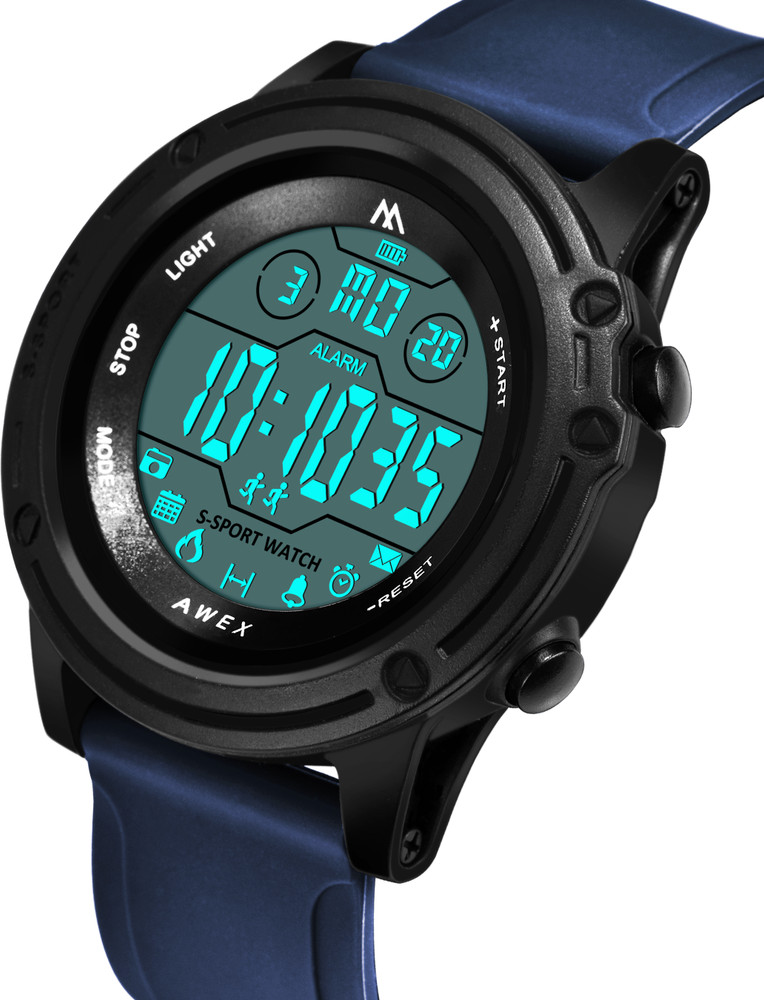 Man watch online flipkart shop