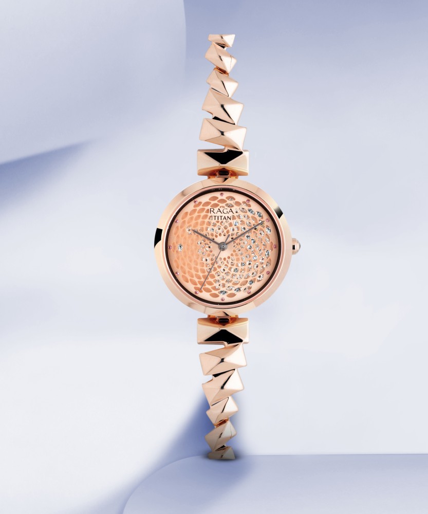 Titan raga discount rose gold flipkart