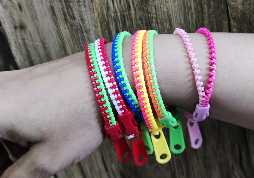 Friendship bracelet price store
