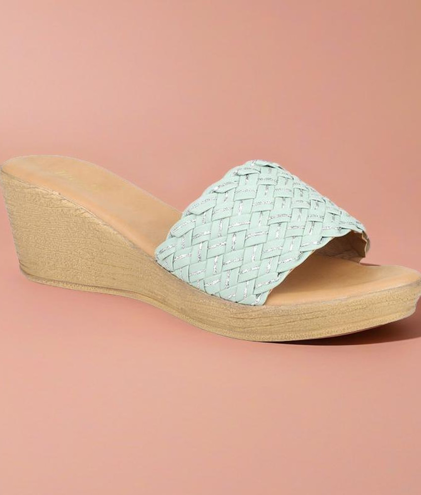 Inc 5 wedges best sale flipkart