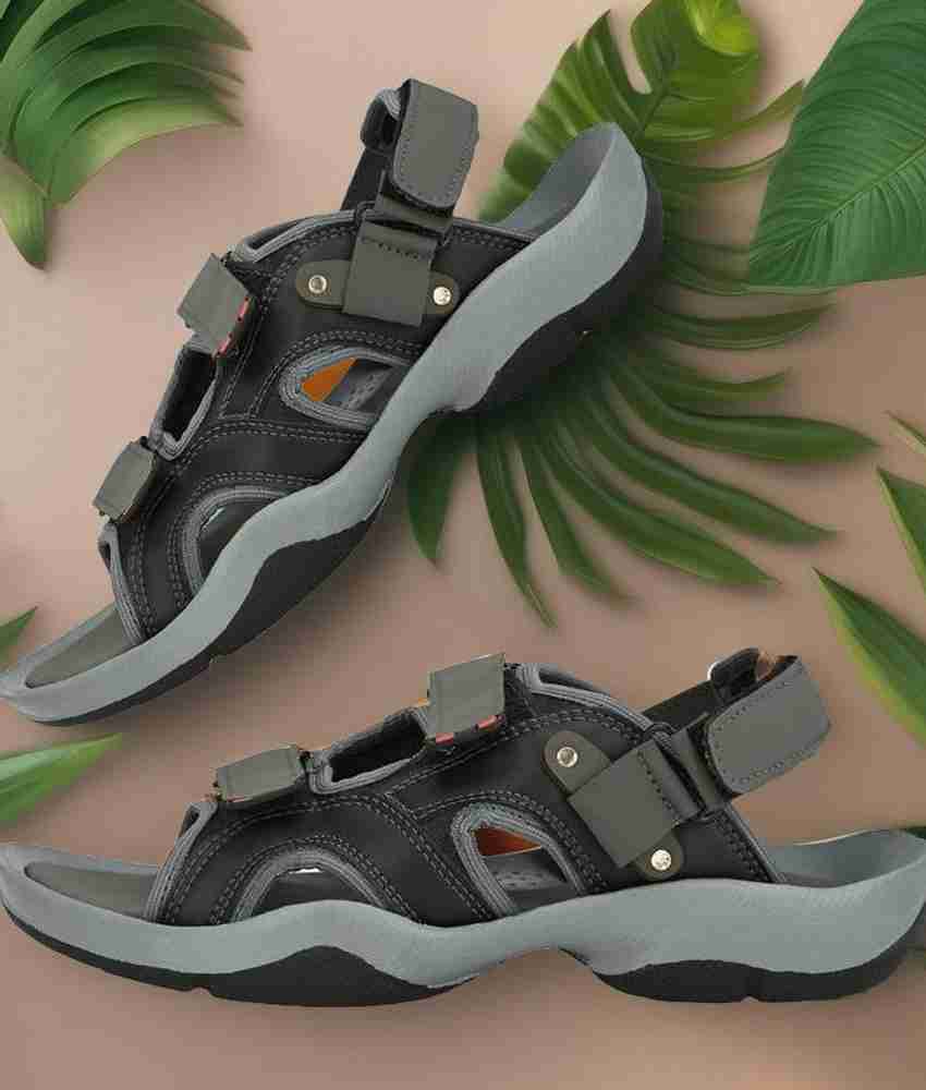 Black Cooper Men Grey Sandals