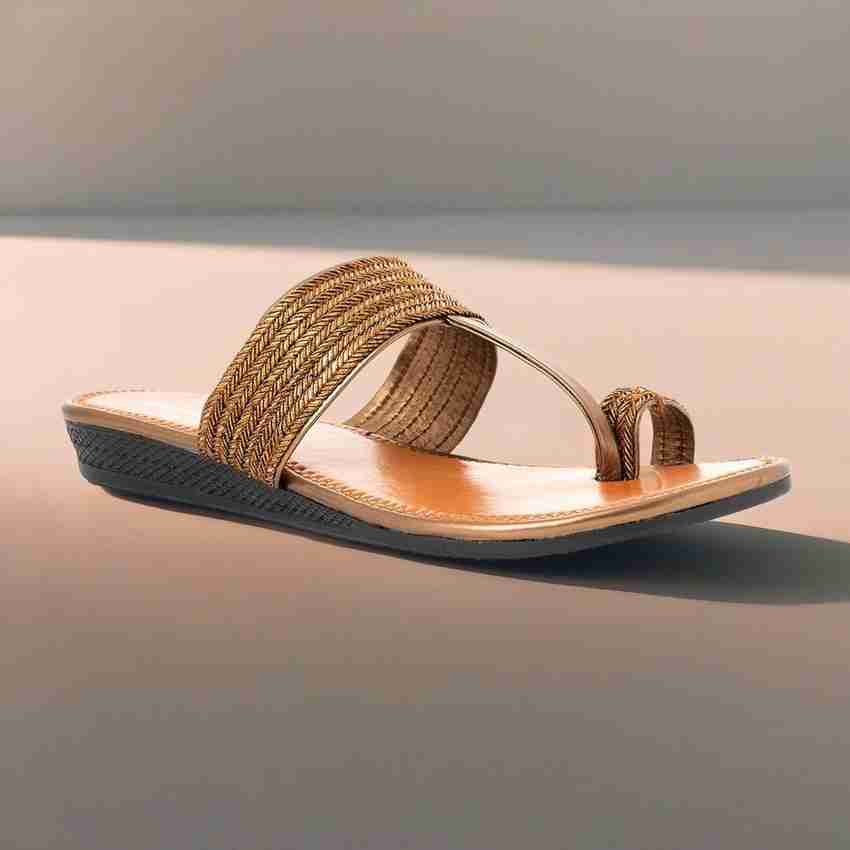 Khadim chappal hotsell ladies