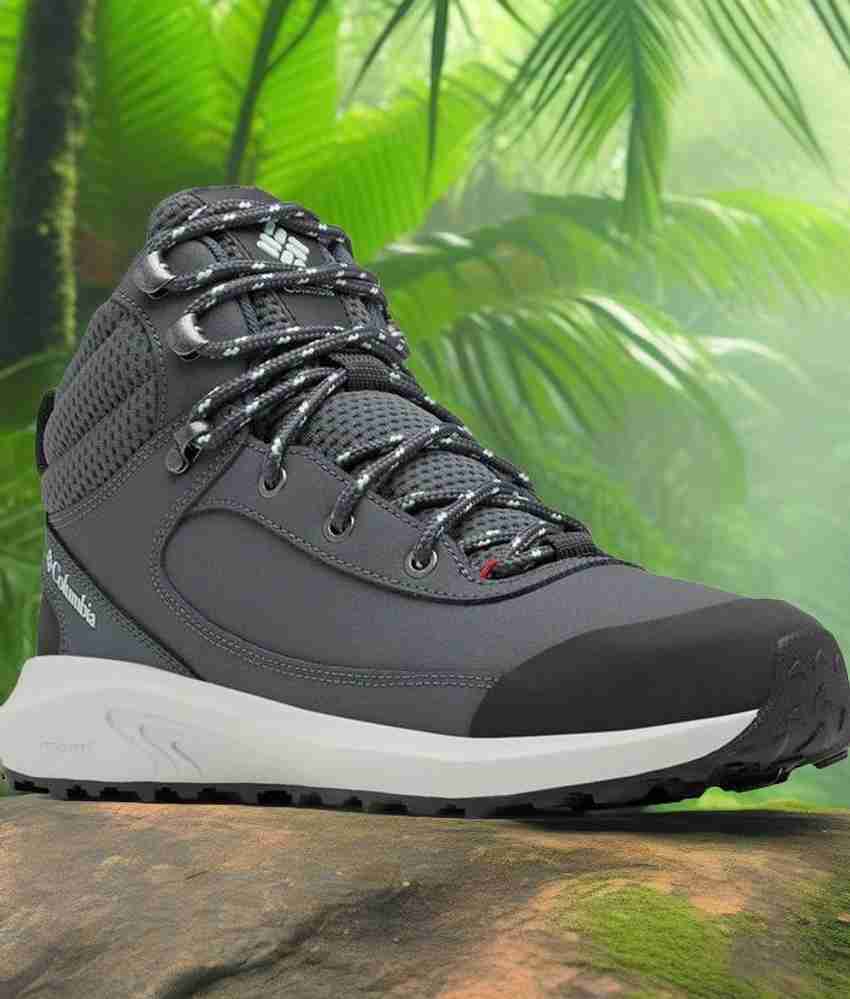Who sells columbia shoes online