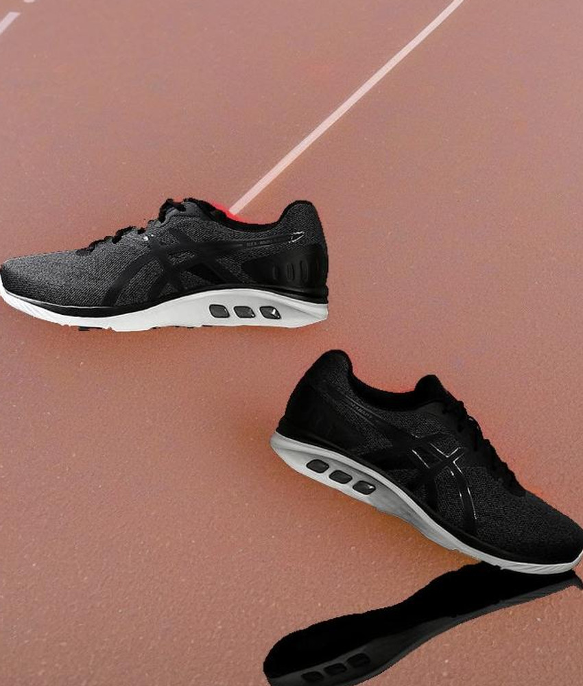 Nike gel hot sale running shoes