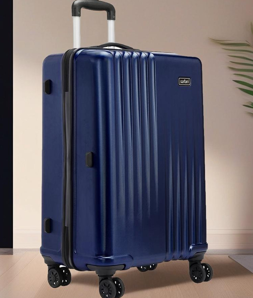 Safari new arrivals suitcase flipkart