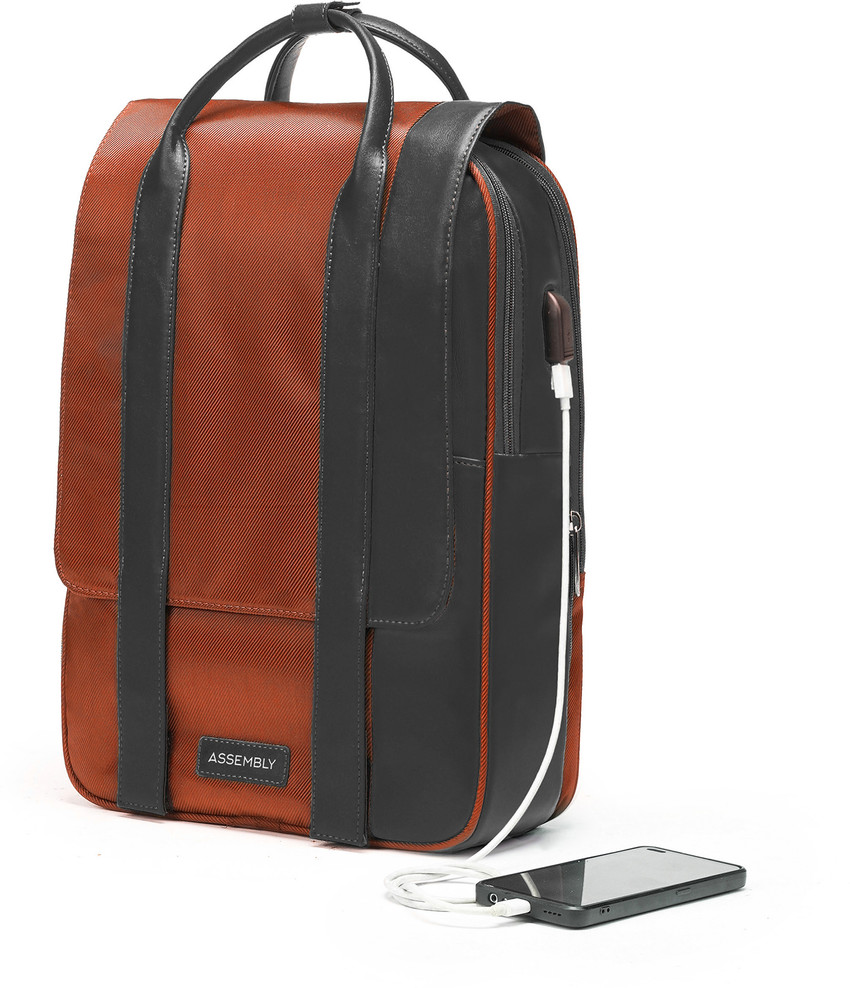Assembly Luggage 15.6 Inches Backpack with USB Charging Port