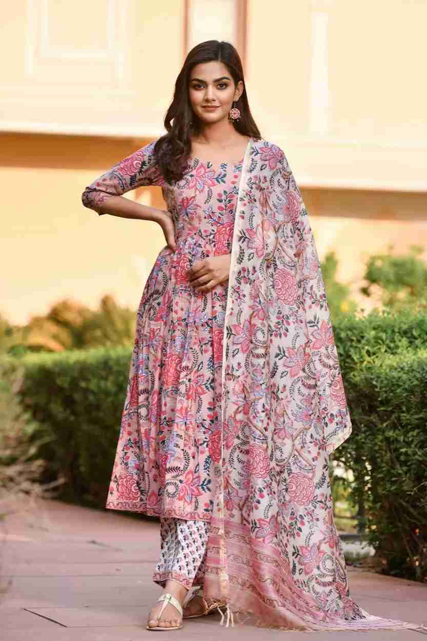 LOOKMARK Women Kurta Pant Dupatta Set - Buy LOOKMARK Women Kurta 