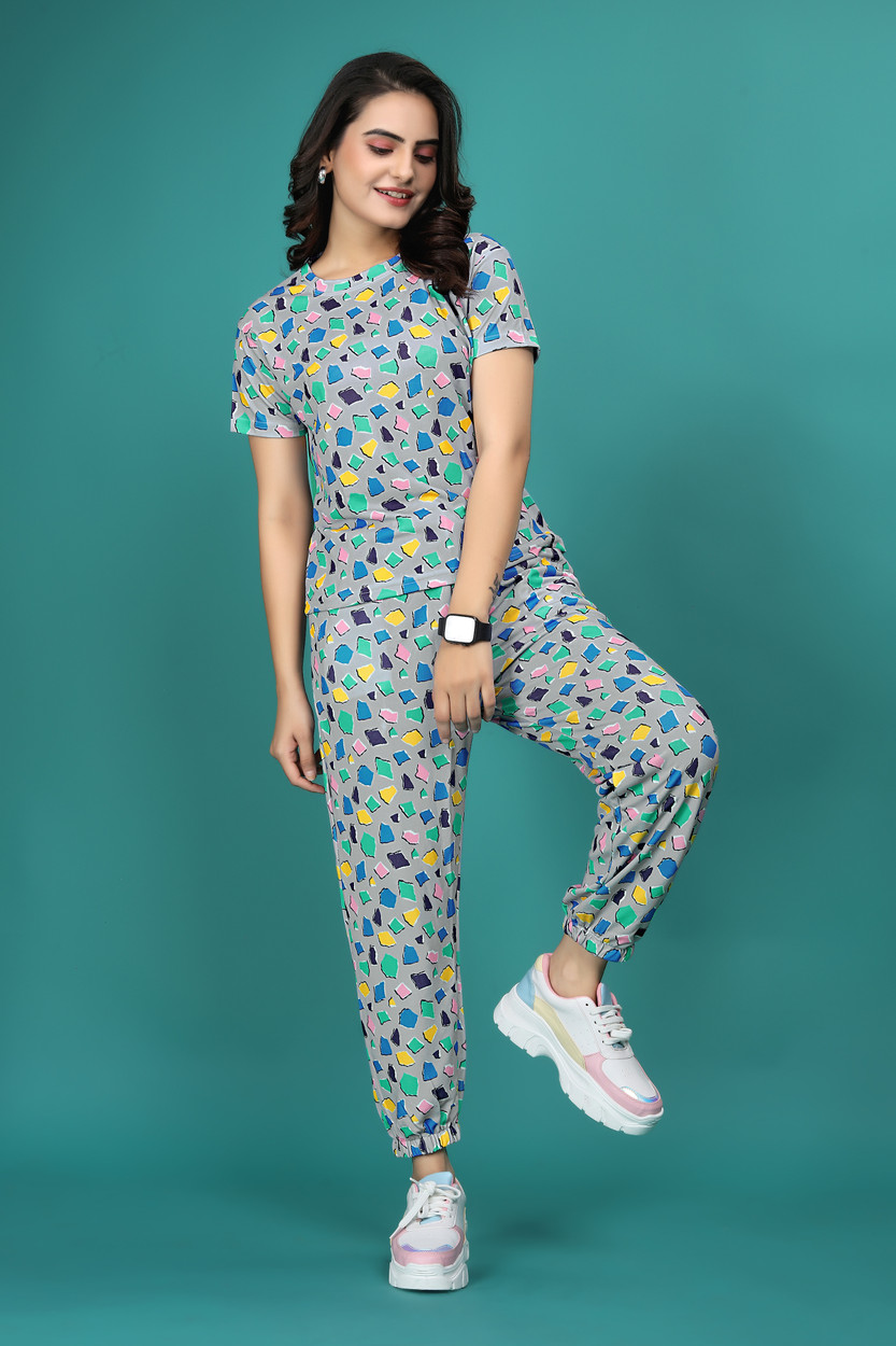Night Suit For Girl Flipkart SAKARMAA Women Printed Multicolor