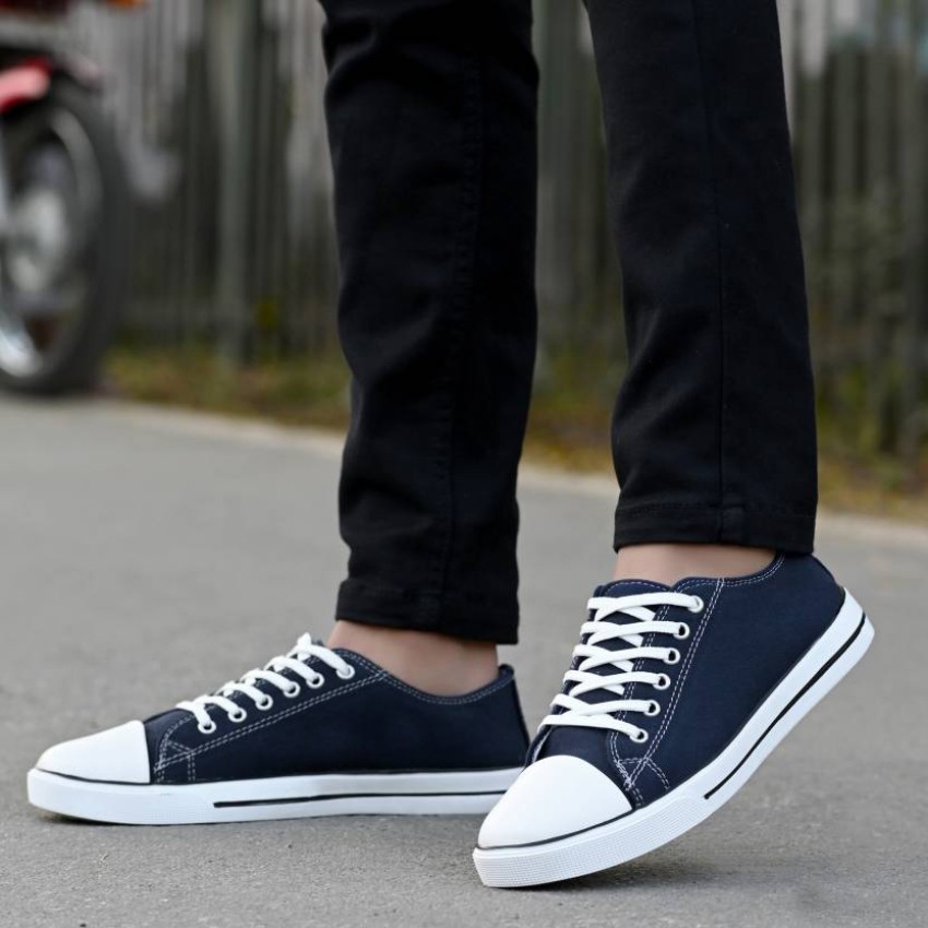 67% OFF on PROVOGUE Sneakers For Men(White) on Flipkart | PaisaWapas.com