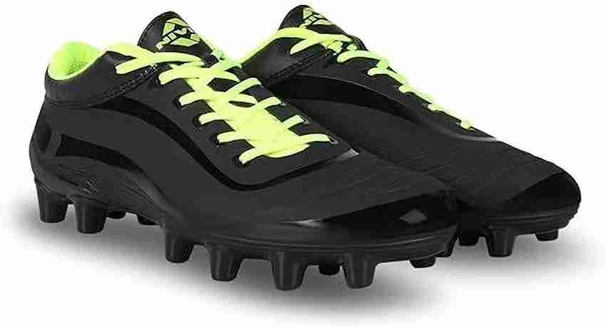 Nike air strike football boots hotsell