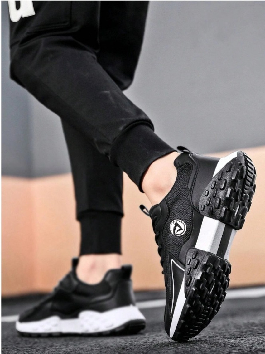 Stylish black tennis shoes new arrivals