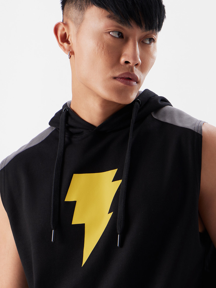 Sleeveless hoodie flipkart store