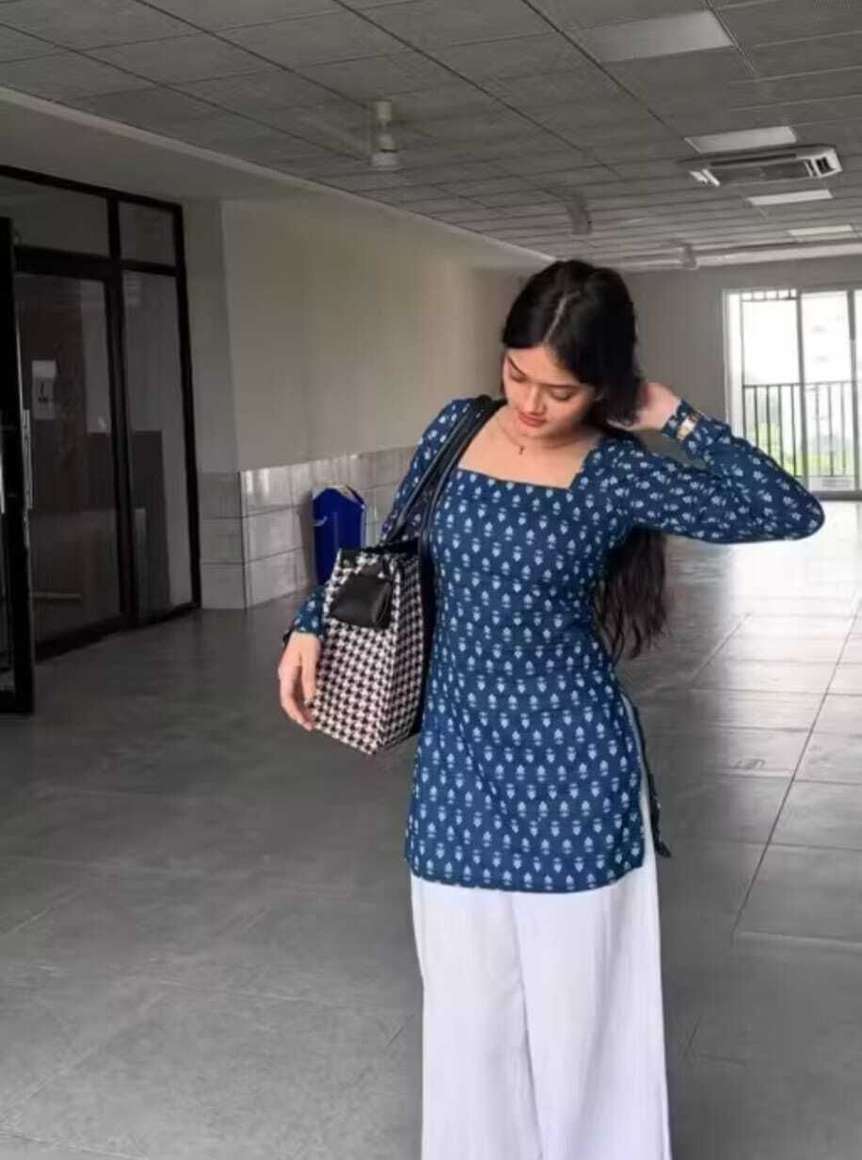 Da vastraagaar Casual Printed Women Blue Top - Buy Da vastraagaar ...