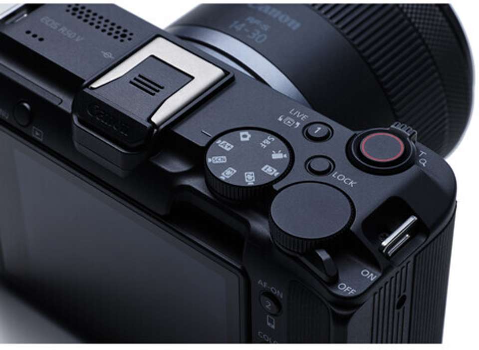 Canon EOS R50 V Mirrorless Camera Body withRF-S14-30mm F4-6.3IS STMPZ ...
