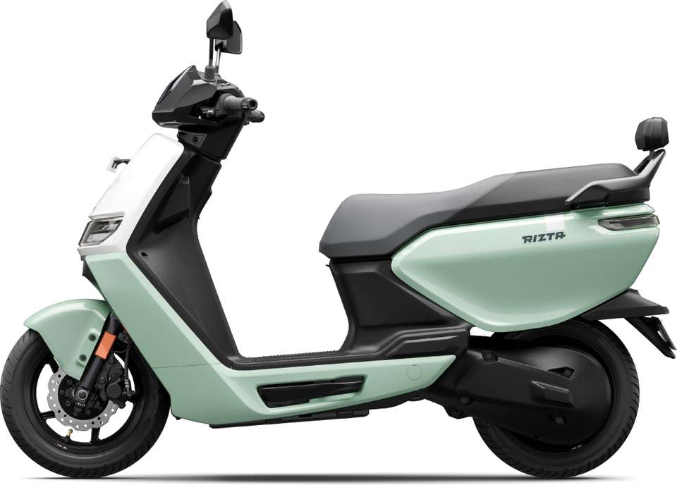 Ather Rizta Z 161 KM IDC range with Stack Pro Booking for Ex-Showroom ...