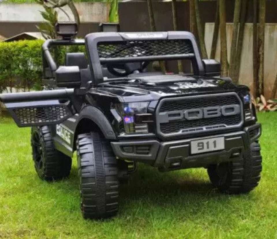 Small Geeps SBT Small Boy Toys POBO (1-8Yrs) 4X4 BLACK 4 MOTORS Jeep Battery ...