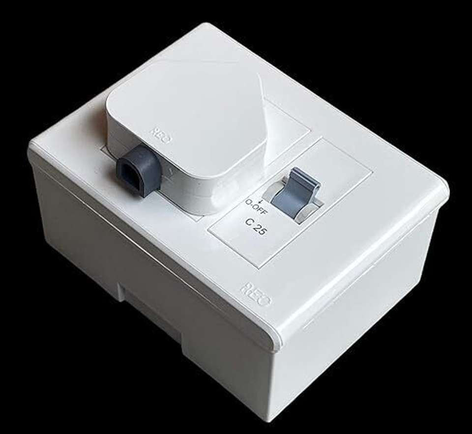 REO 6A / 16A / 32A HD MCB COMBO WITH 3M [ AC BOX ] Modular Ac MCB Box ...