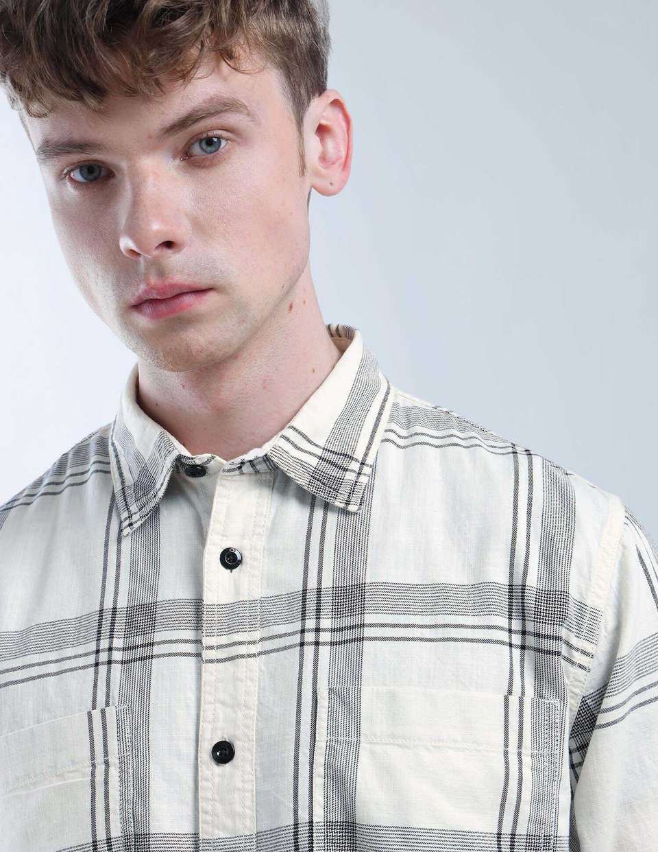 FLYING MACHINE Men Checkered Casual White Shirt - Buy FLYING MACHINE ...