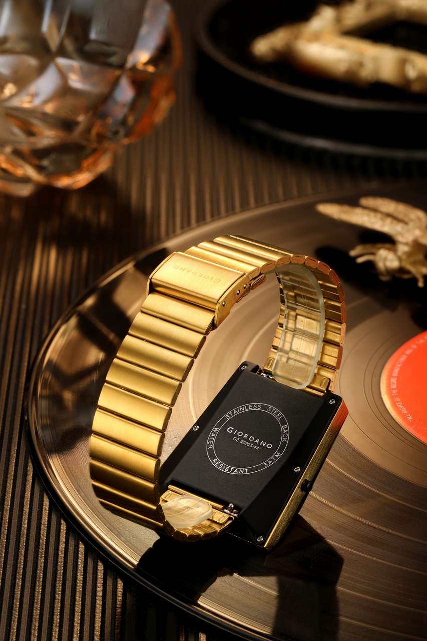 GIORDANO Triangle Shape White Dial, Dual Time Display, Gold Stainless ...