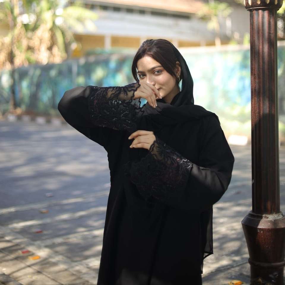 Abayas Fashion Nida Matte Abaya With Hijab Price in India - Buy Abayas ...