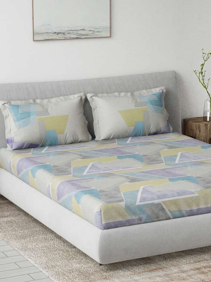 Geometric Apps DDecor Cotton King Flat 145 TC Geometric 1 Bedsheet with 2 Pillow ...