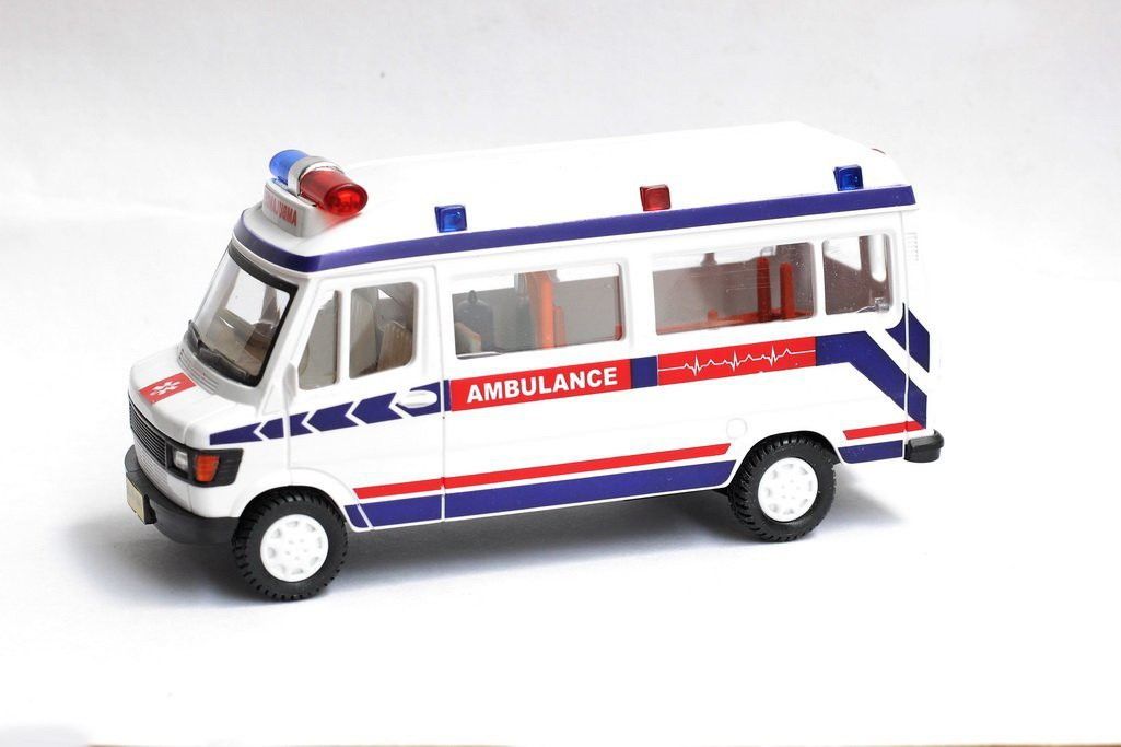 centy AMBULANCE-picture-41