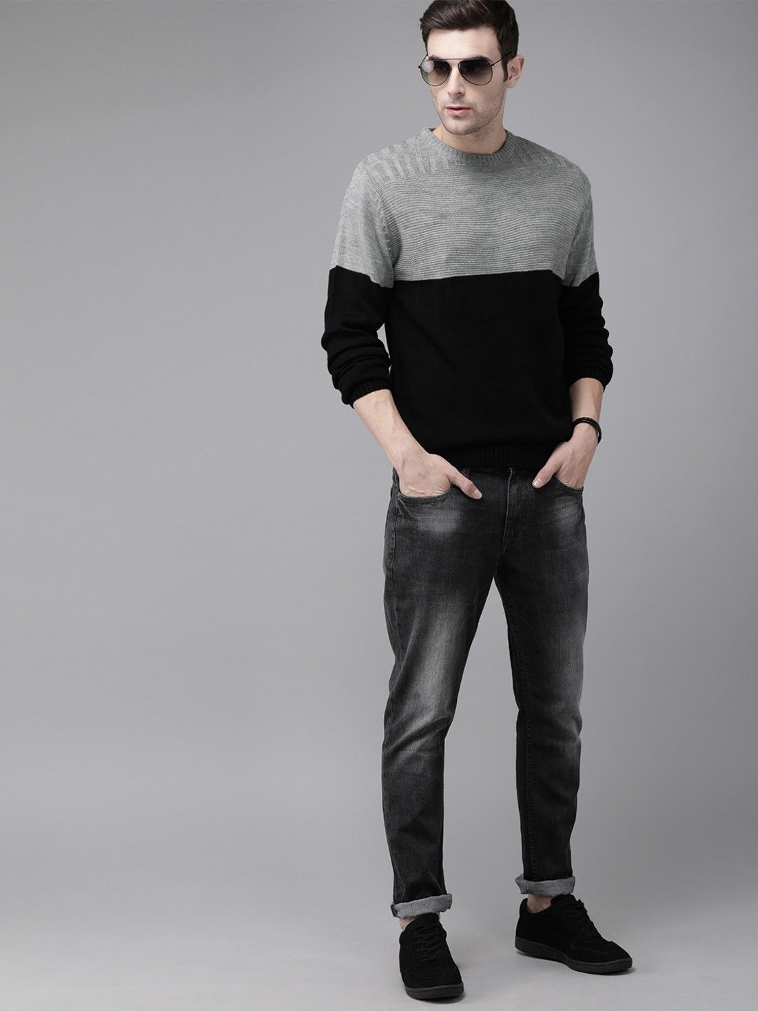roadster Men Solid Round Neck Black, Grey Sweater-picture-21