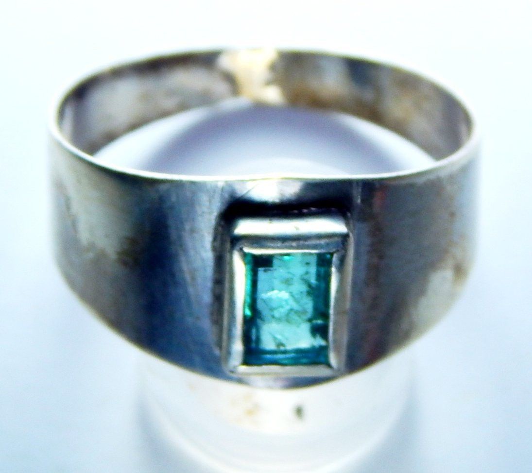Exclusive Quality Colombia Emerald pebble Ring pebble Regular Rectangular Crystal Stone-image-9
