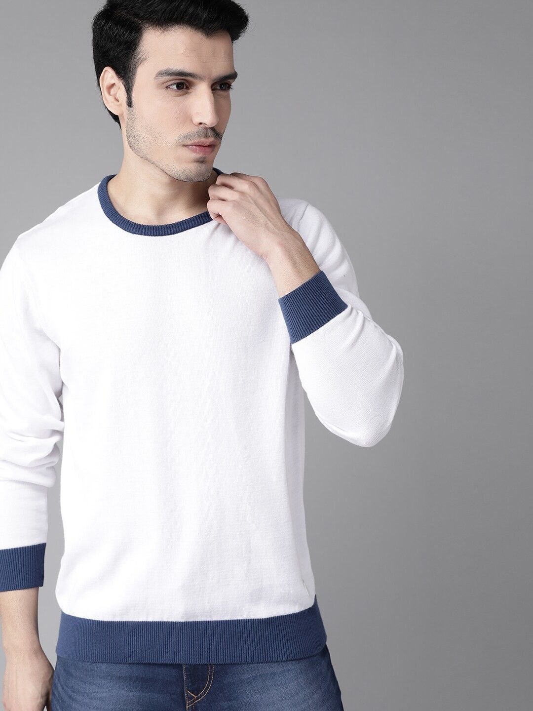 Men Solid Round Neck White Sweater-image-25