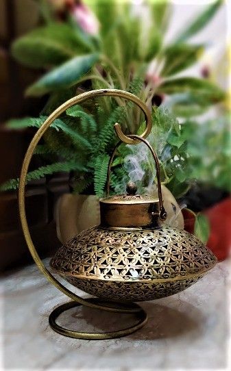 mozo hub Antique Gold Metal Degchi pattern Dhuni/Tea light Lantern with stand 31 CM Gold Metal Hanging Lantern-picture-39