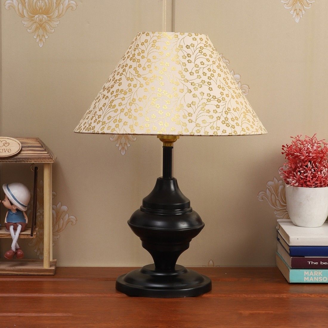 Modern Stylo Designer Table Lamp