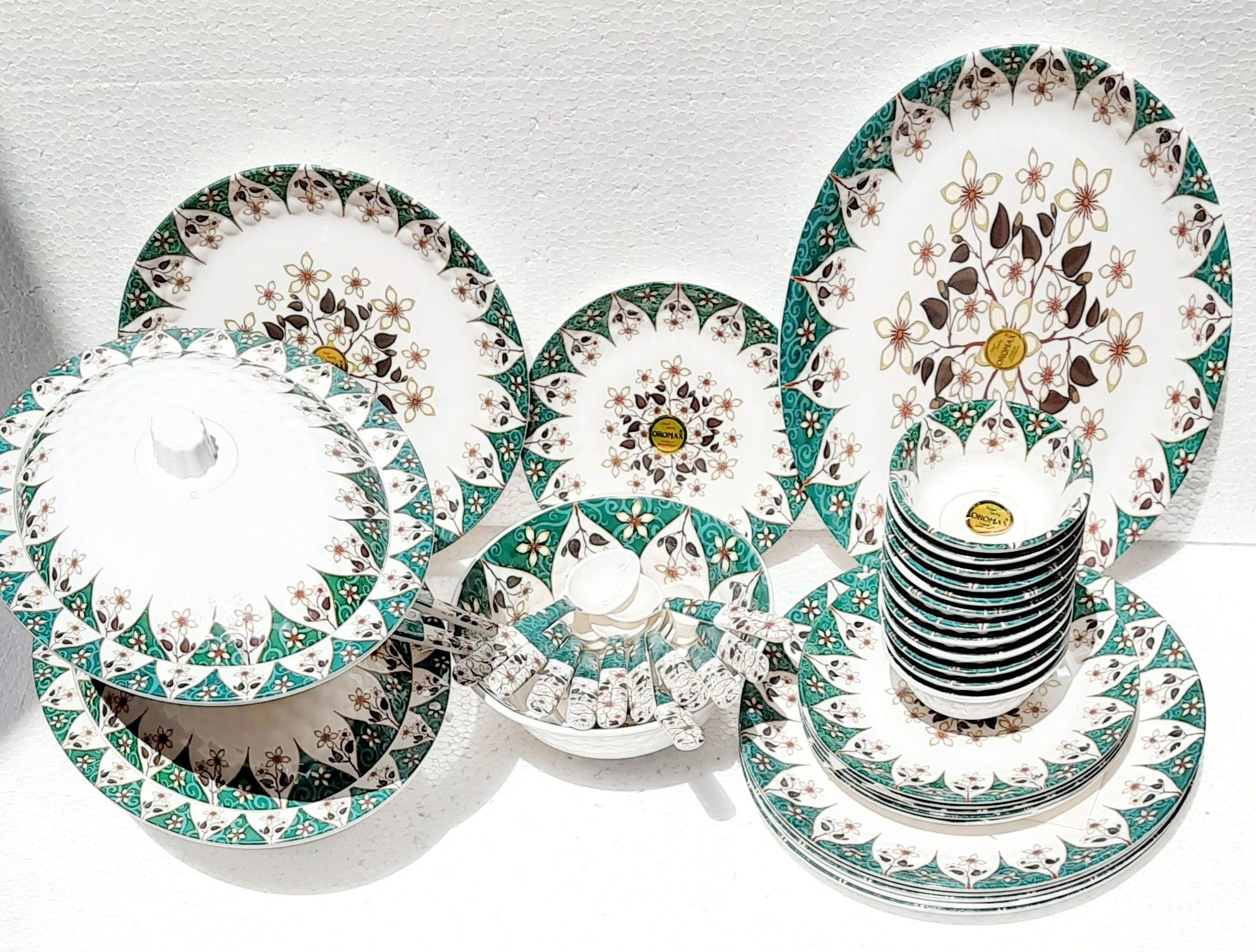 Pack of 44 Melamin BY OROMAX Dinner Set-image-25