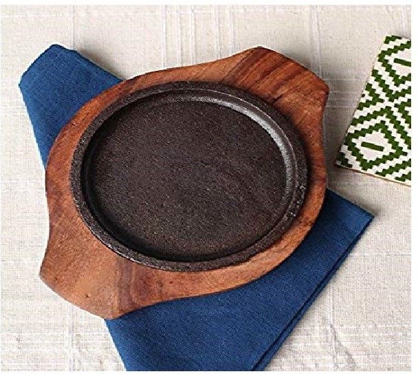 6 inch Indian Iron Sizzling Brownie Sizzler Plate/Tray with Wooden Base Sizzler Tray-image-34