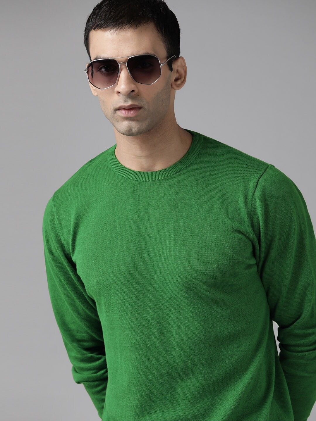 Men Solid Round Neck Green Sweater-image-38