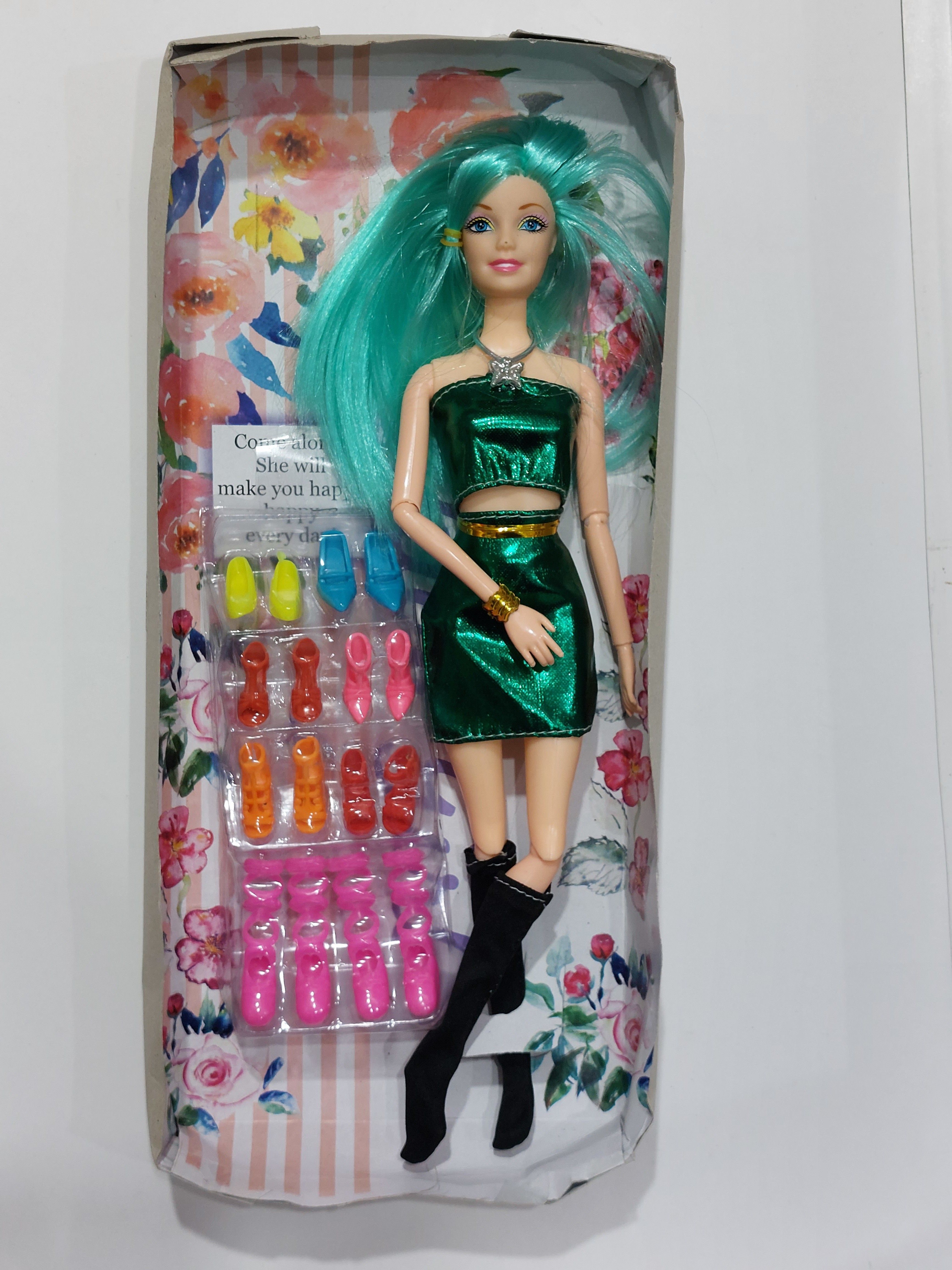 mohini collection Foldable green doll with acessories-picture-27