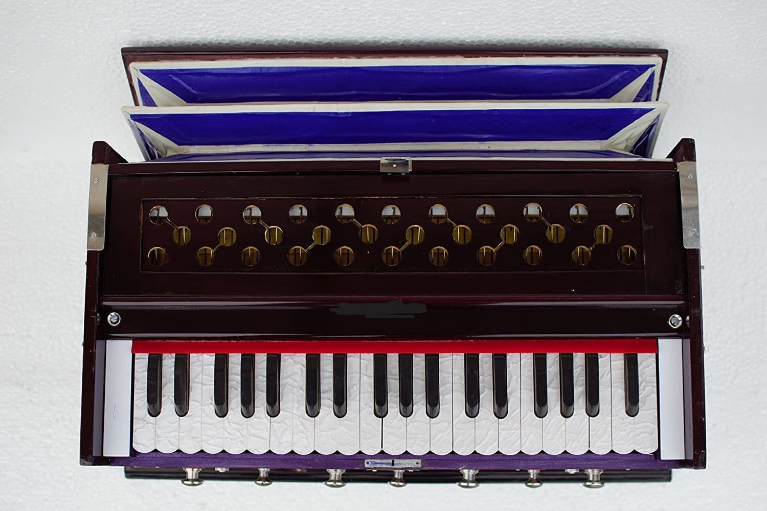 maga mart 39 Keys,7 Stopper, 2 Reeds (Bass- Male) With Carry Bag 39 Keys,7 Stopper, 2 Reeds (Bass- Male) With Carry Bag 3.2 Octave Hand Pumped Harmonium-picture-38