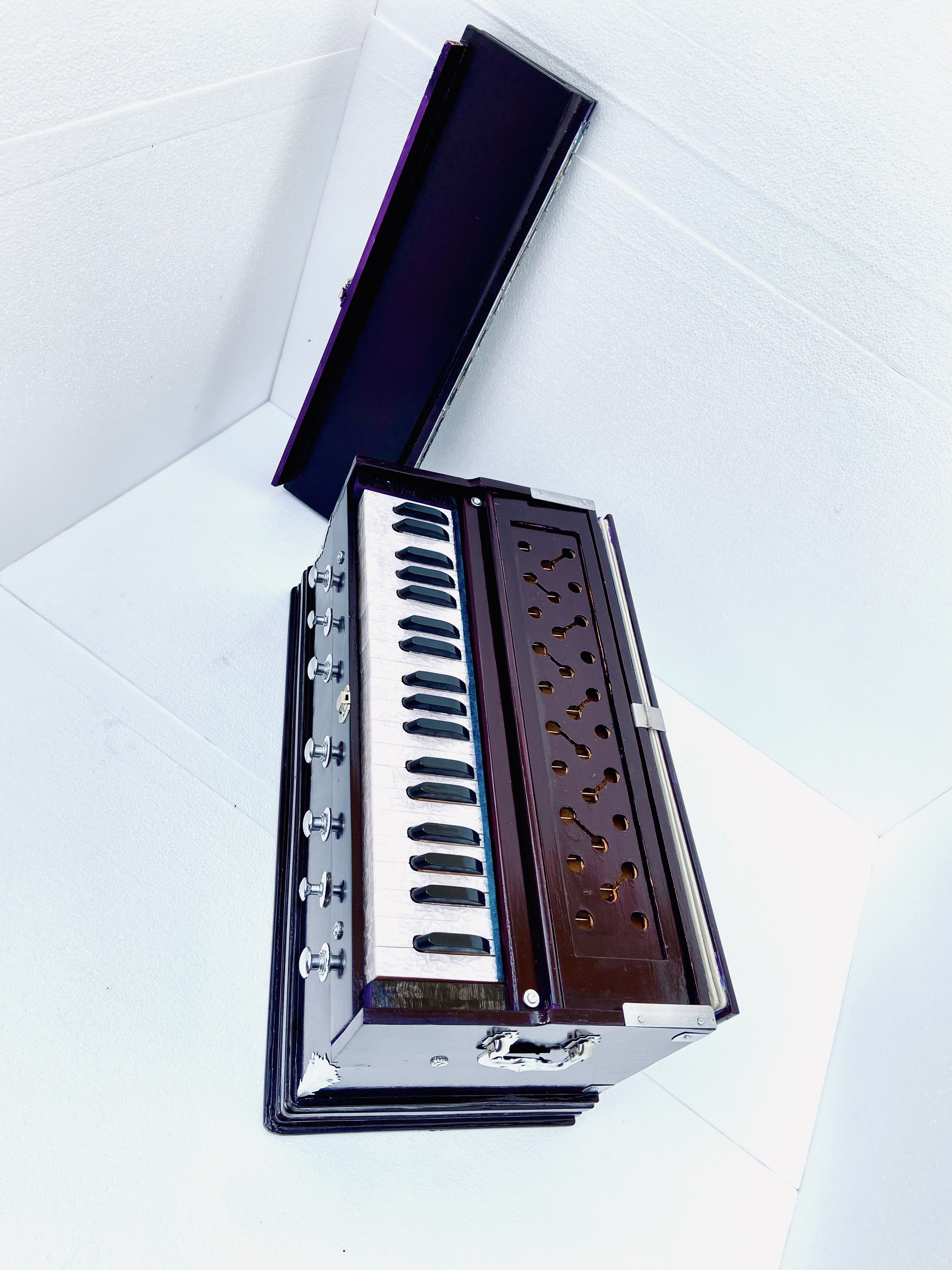 khalsa musical 3.1/4 Octave Hand Pumped Harmonium 3.2 Octave Hand Pumped Harmonium-picture-2