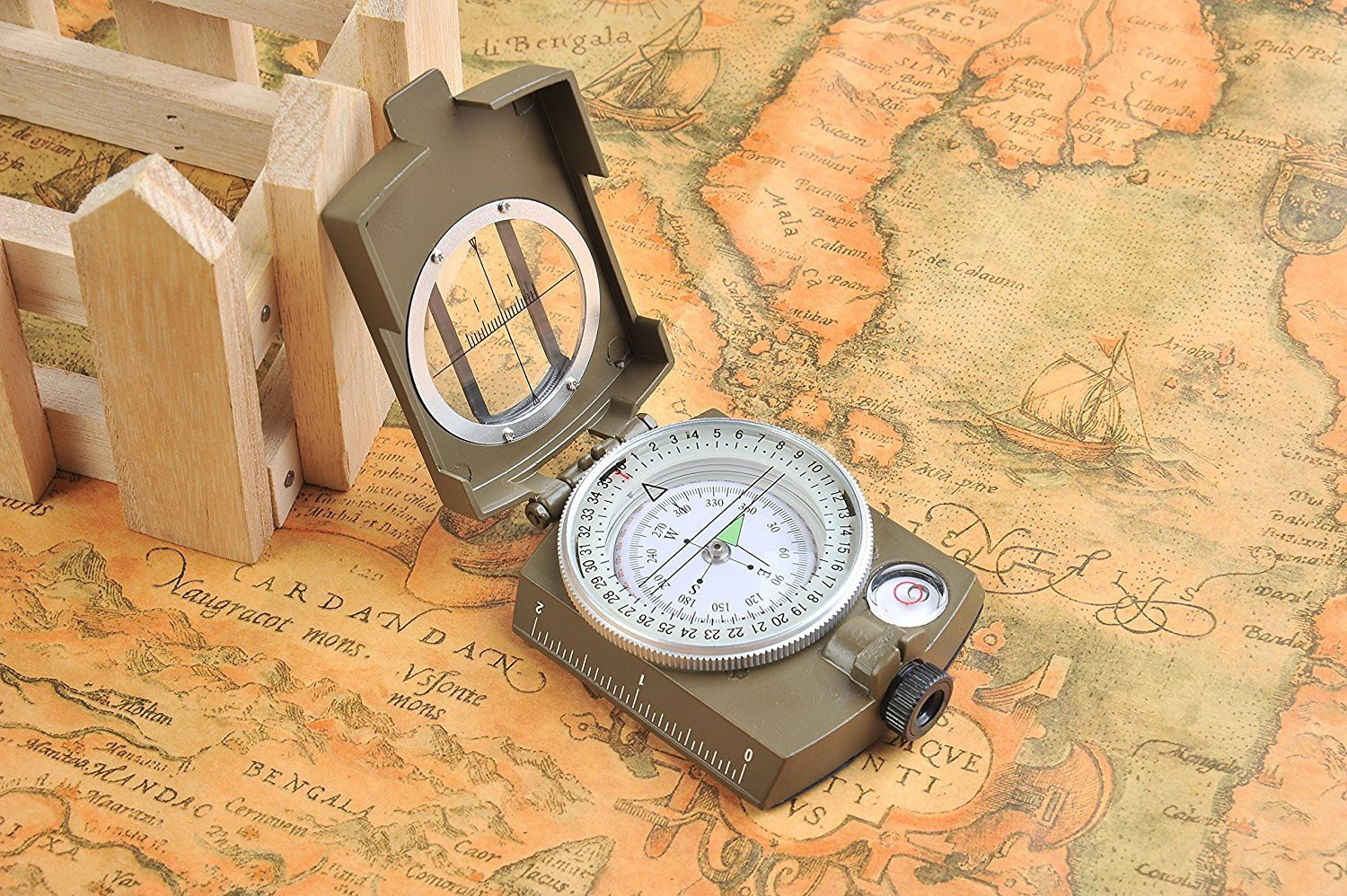 jmall ™Compass with Carrying Bag, High Accuracy Waterproof and Shake proof Compass Compass image 1