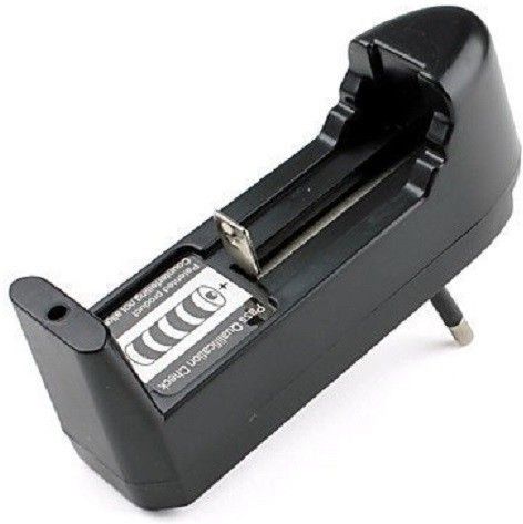 VGS MARKETINGS UNIVERSAL 3.7V 18650 LITHIUM ION BATTERY CHARGER Single Battery Charger for 18650/16340/14500/17670 BatteriesCamera Battery Charger