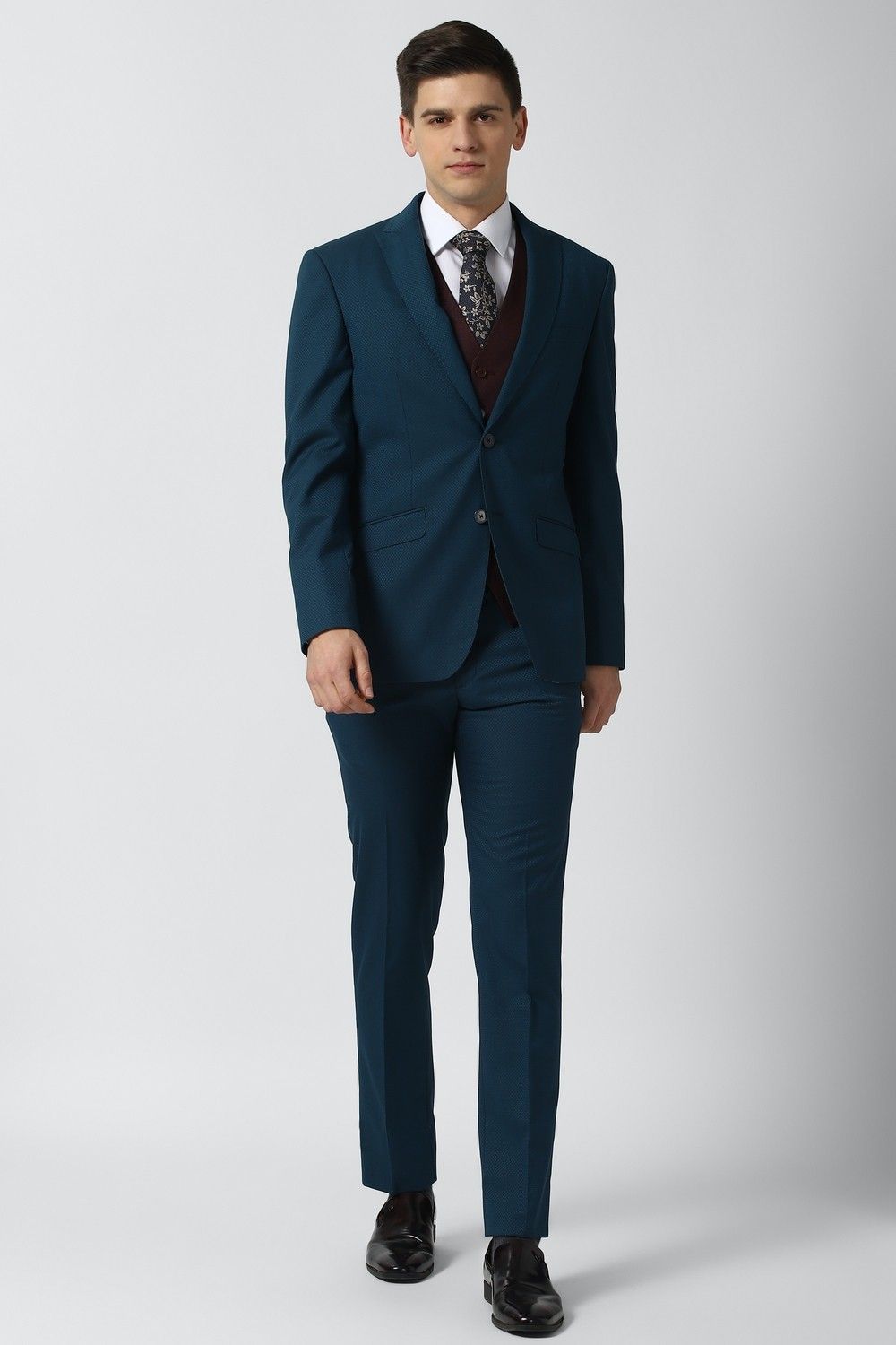 Men Single Breasted Solid Suit-image-31