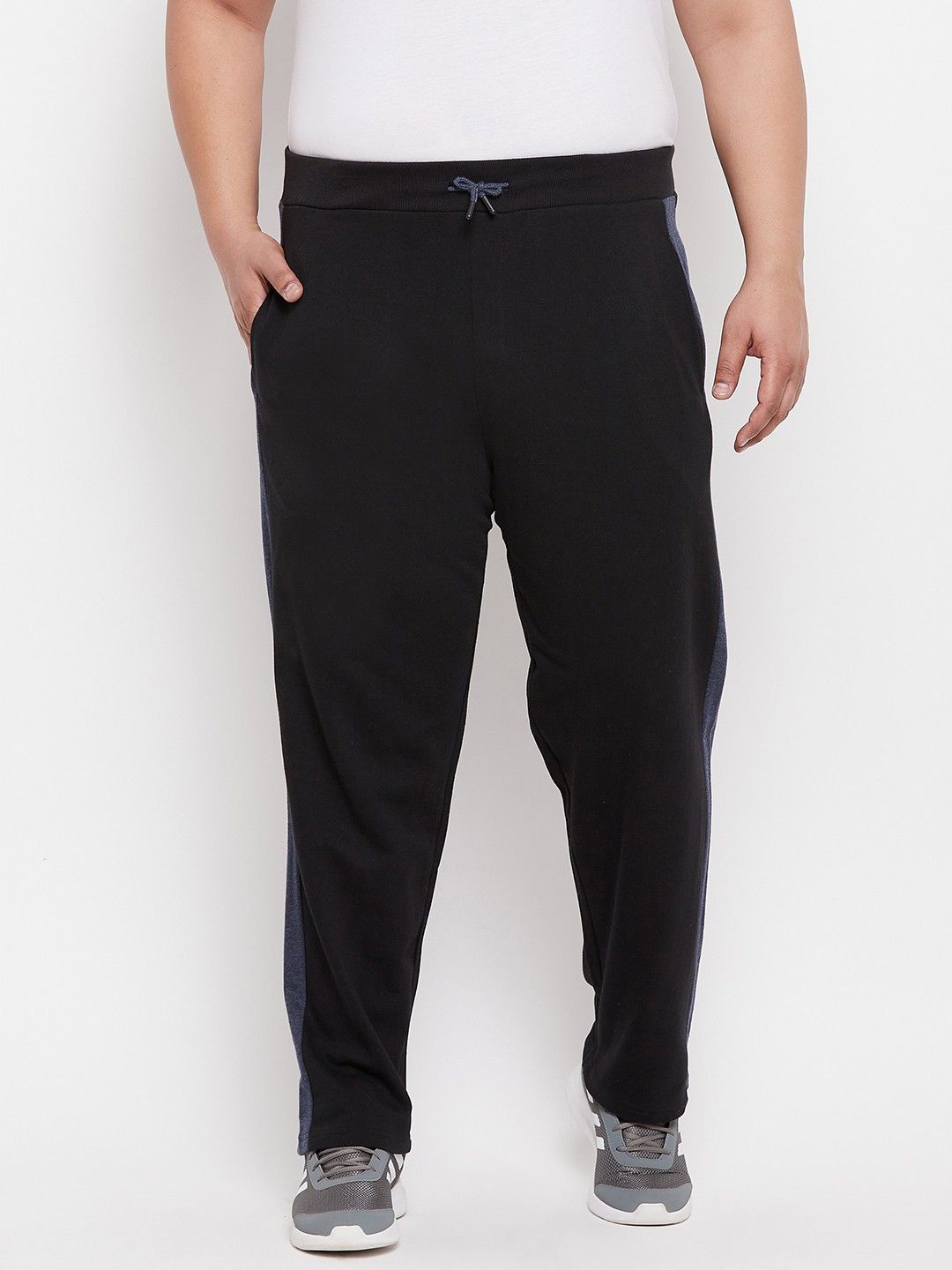 Men Solid Black Track Pants