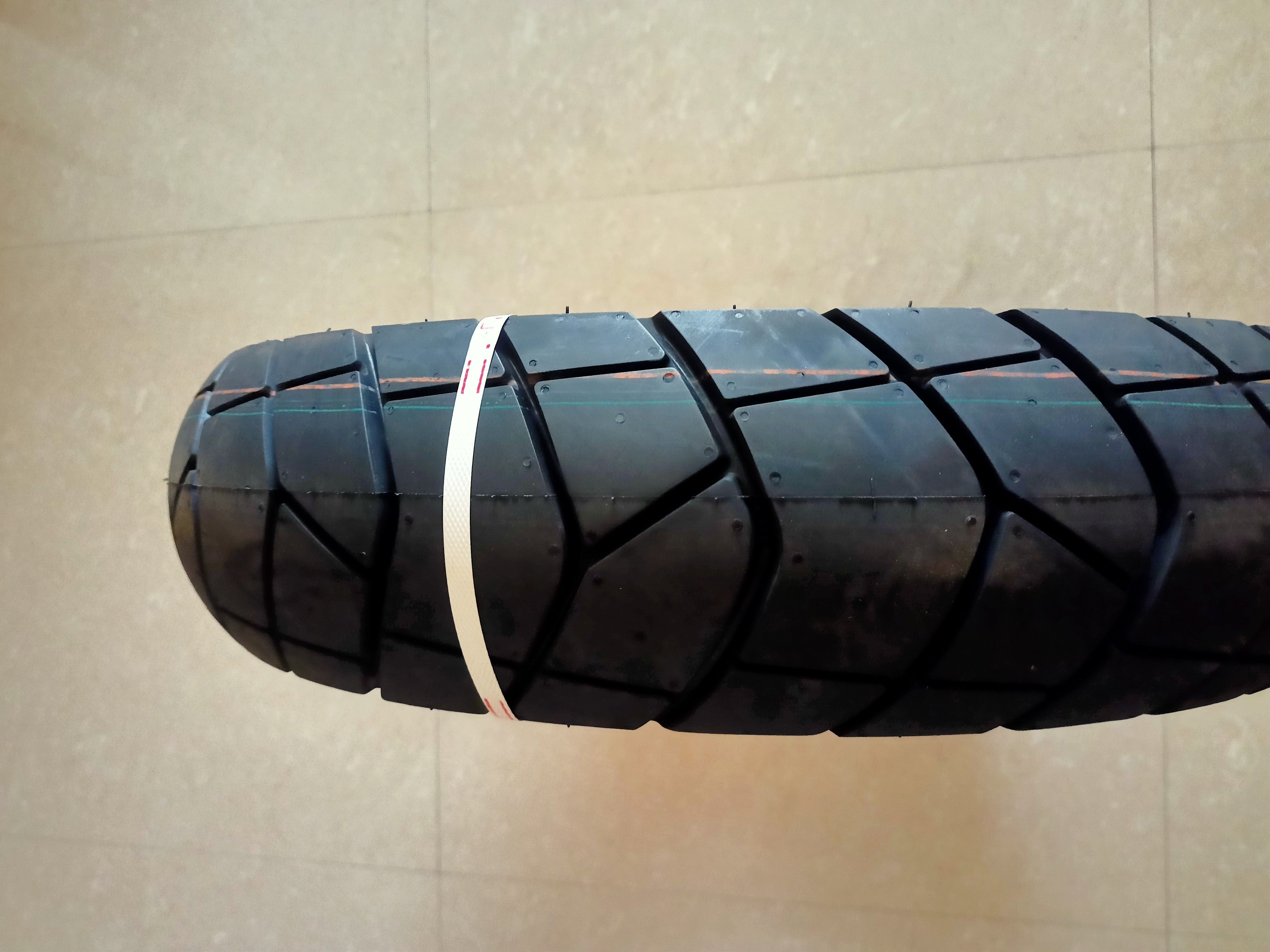 120/ 80/16 kurve Rear Two Wheeler Tyre-image-3