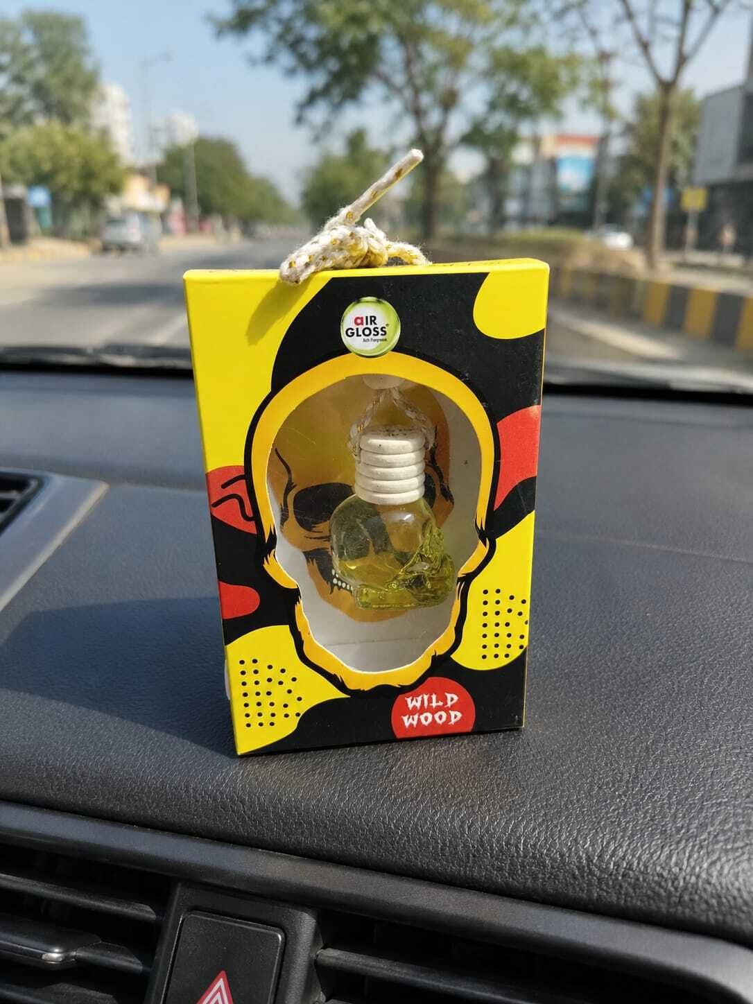 LEMON Aroma Oil Lemonade Car Air Freshener, Long Lasting Hanging car perfume, Toxin-Free Oil in Glass Bottle with Wooden Diffuser, Car Accessories for fresh aroma-image-13