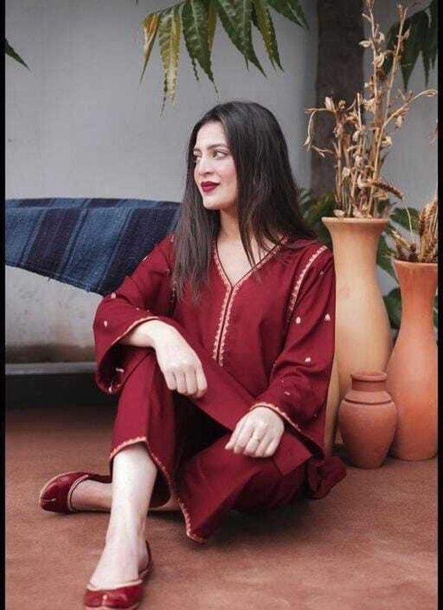 Women Viscose Rayon Kurta Pant Set-image-45