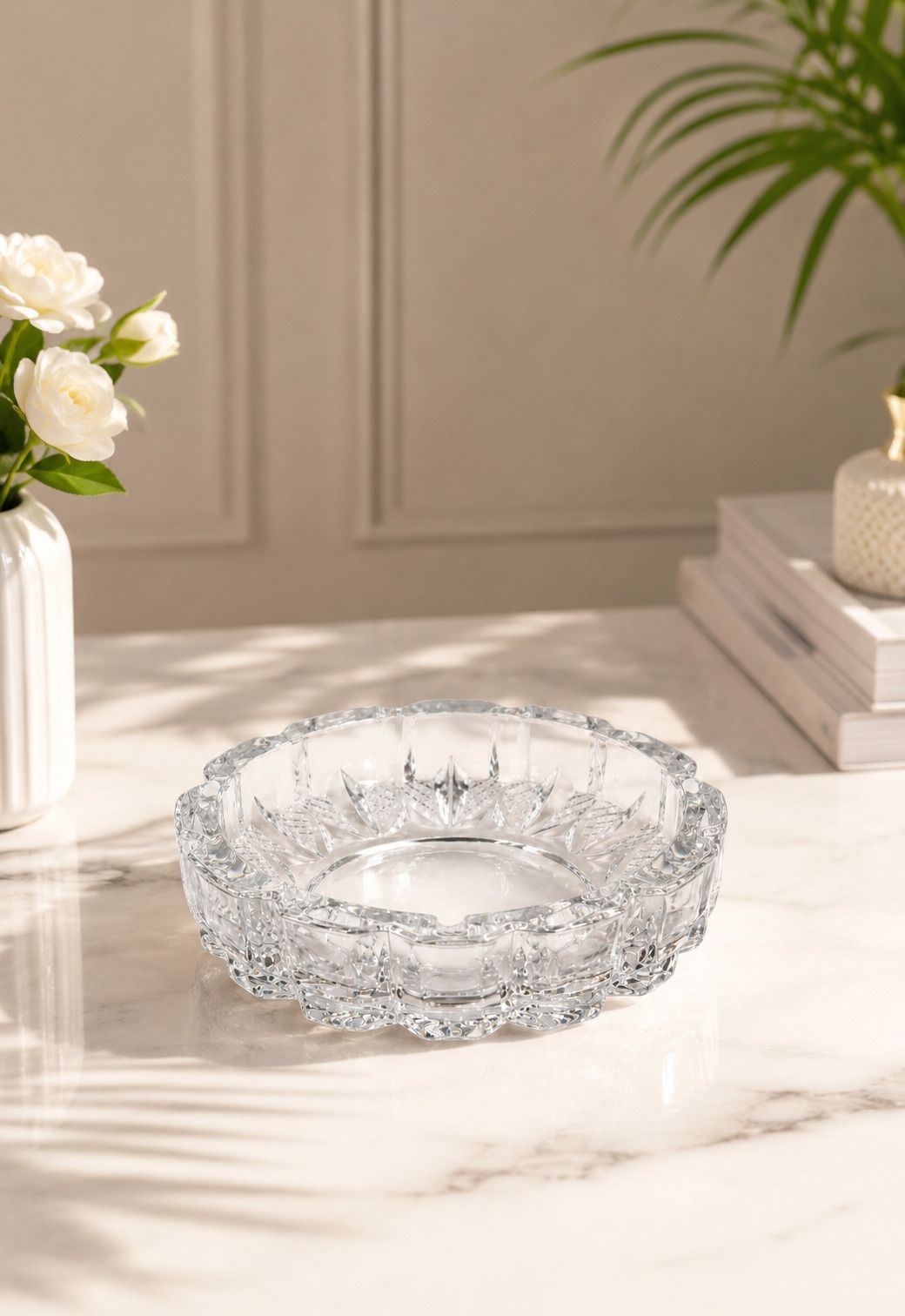 Premium Crystal Glass Ash Tray with Heavy Diamond-Cut Design Clear Glass Ashtray-image-14